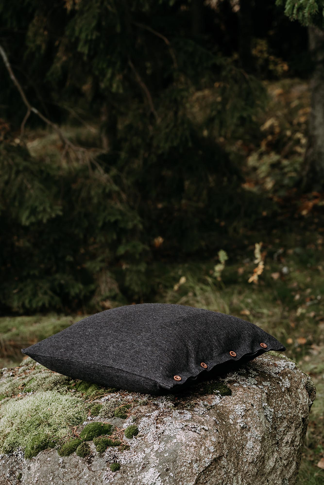 Nomad Nest merino wool pillow case - IVAN